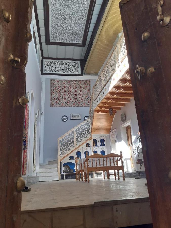 Hotel Rizqiro'Z Boutique Bukhara Exterior photo