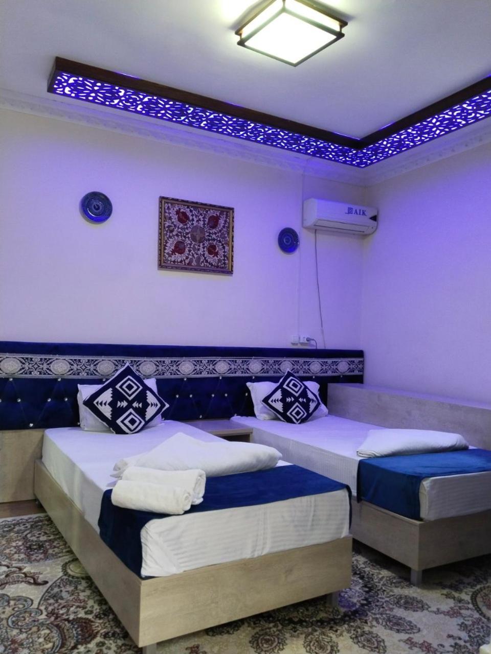 Hotel Rizqiro'Z Boutique Bukhara Exterior photo